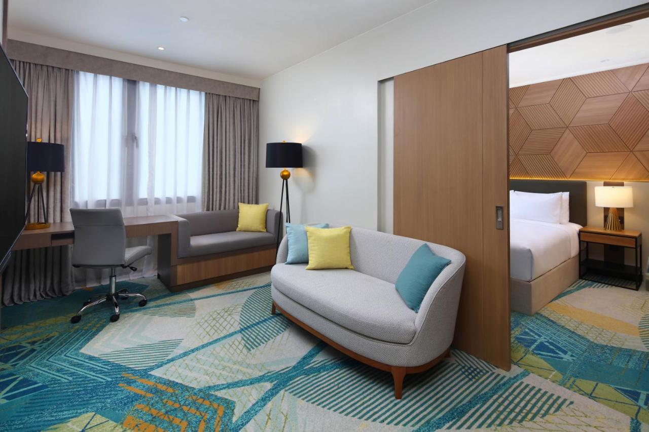 Holiday Inn Cebu City By Ihg Exterior foto