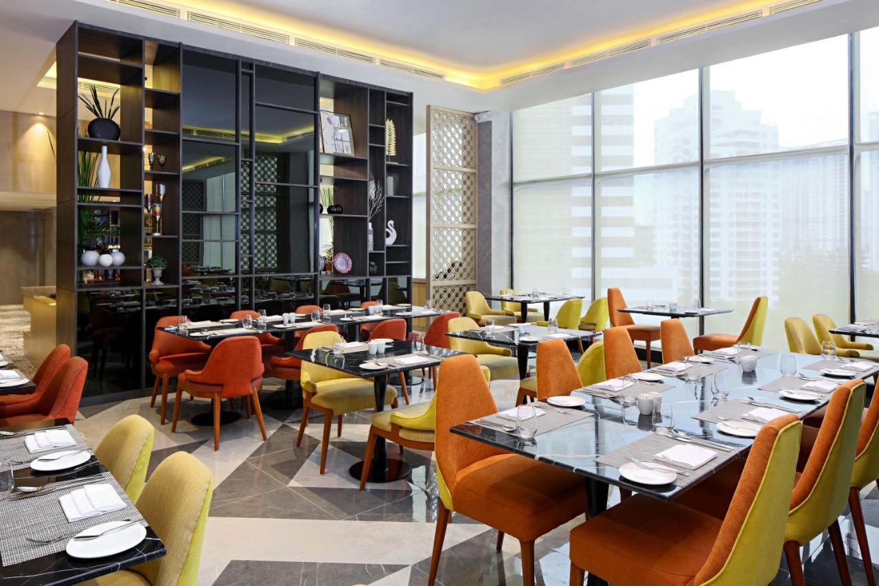 Holiday Inn Cebu City By Ihg Exterior foto