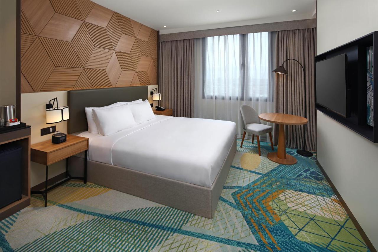 Holiday Inn Cebu City By Ihg Exterior foto