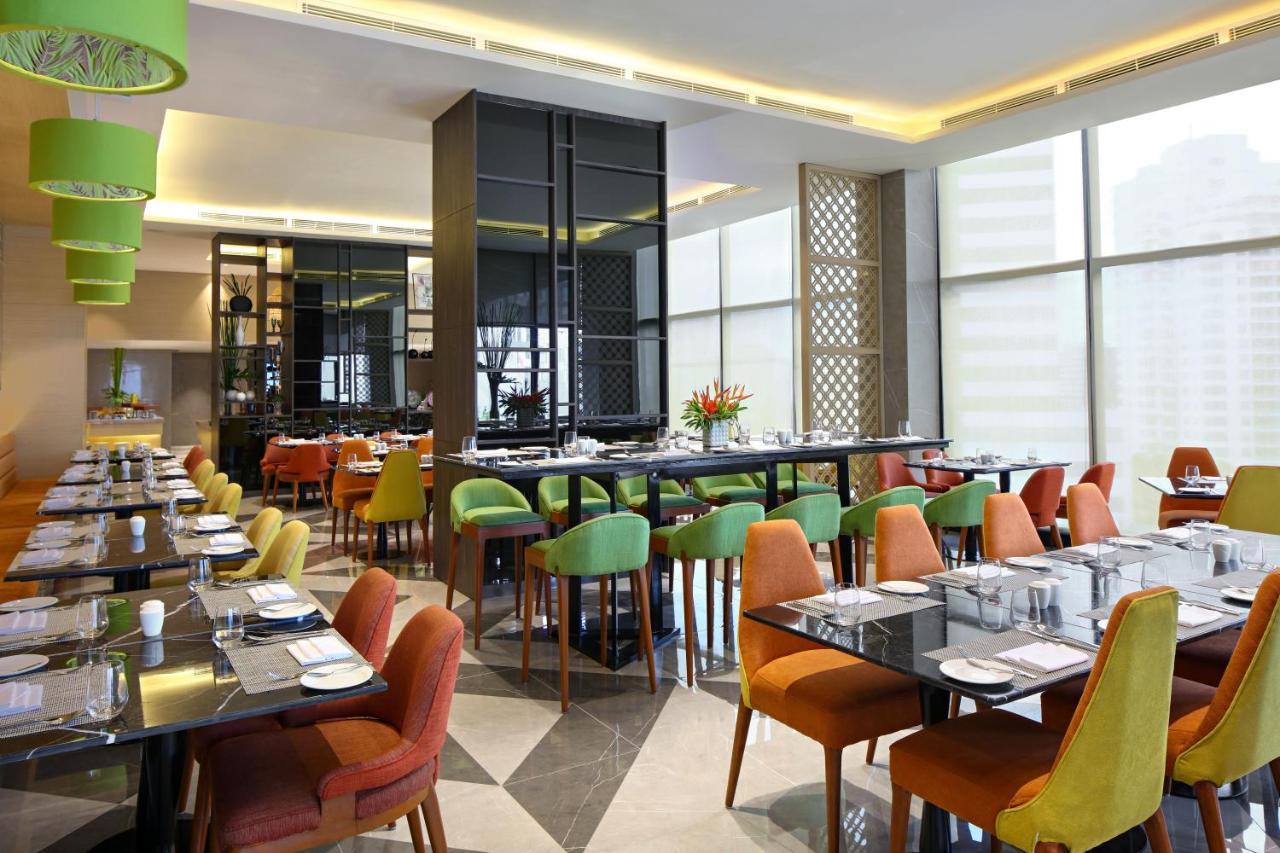 Holiday Inn Cebu City By Ihg Exterior foto