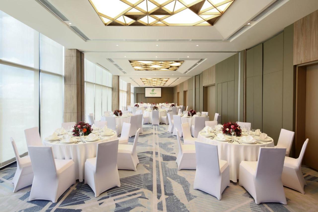 Holiday Inn Cebu City By Ihg Exterior foto