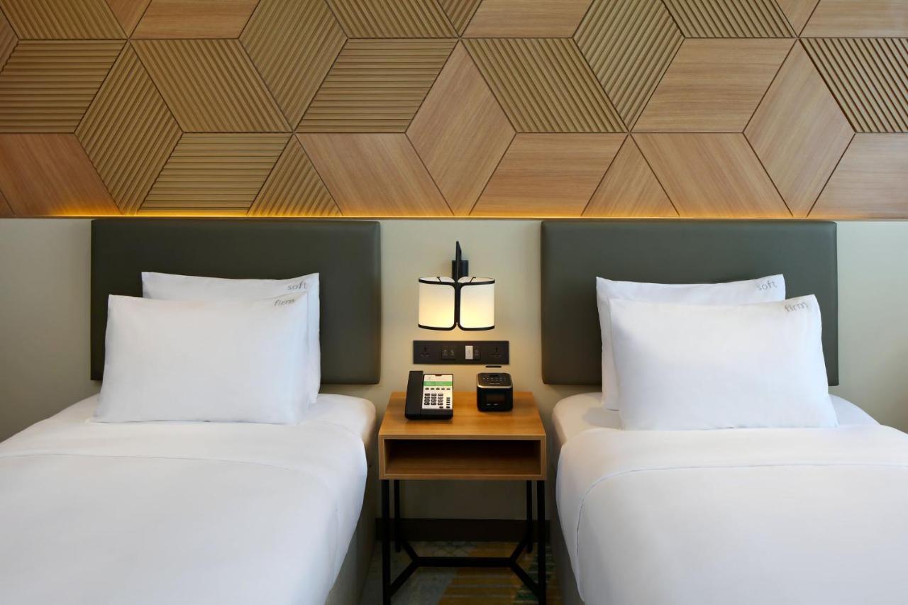 Holiday Inn Cebu City By Ihg Exterior foto
